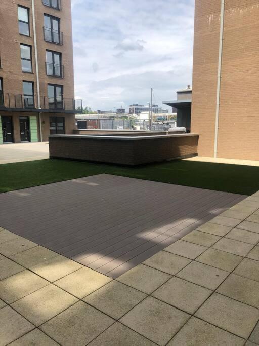 3 Bedroom Apartment Free Parking Manchester Exteriör bild